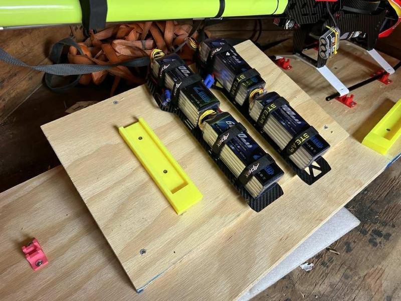 Steam AK700 Battery Wall Mount Holder/Hanger