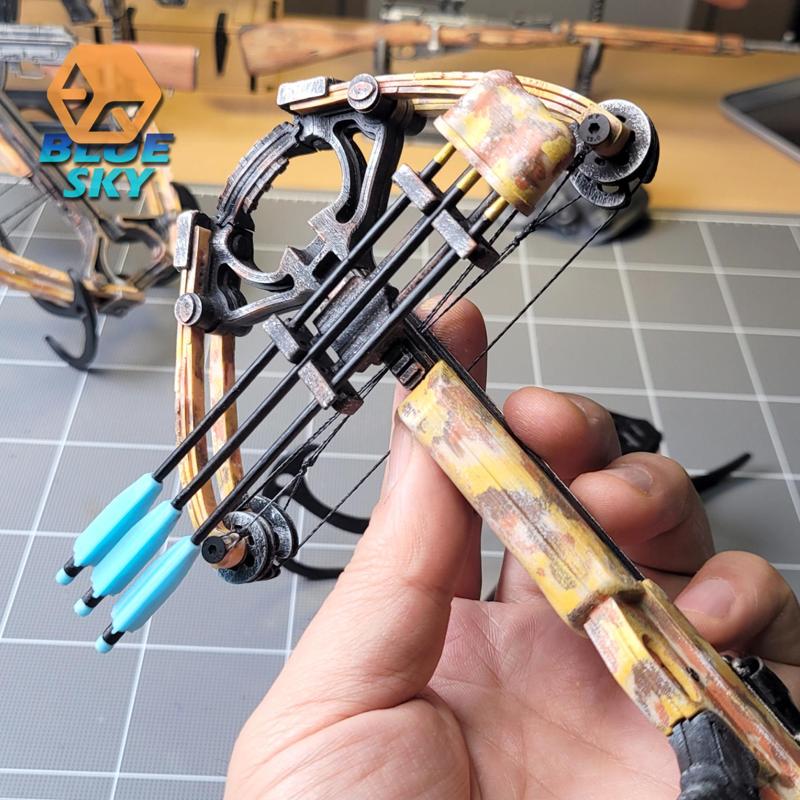 Crossbow Quiver 1/4 Scale