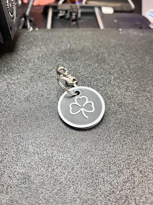 3 leaf clover key chain
