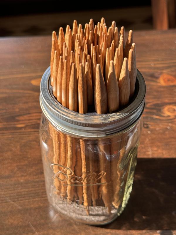 Double-pointed Needle Mason Jar Storage