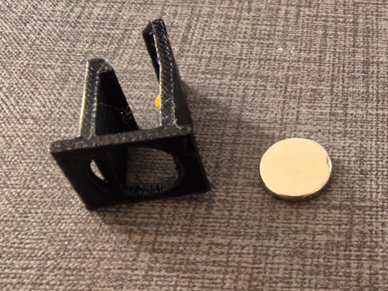 Magnetic snap fasteners for the front bumper grille of a 2021 BYD Song Plus DMI