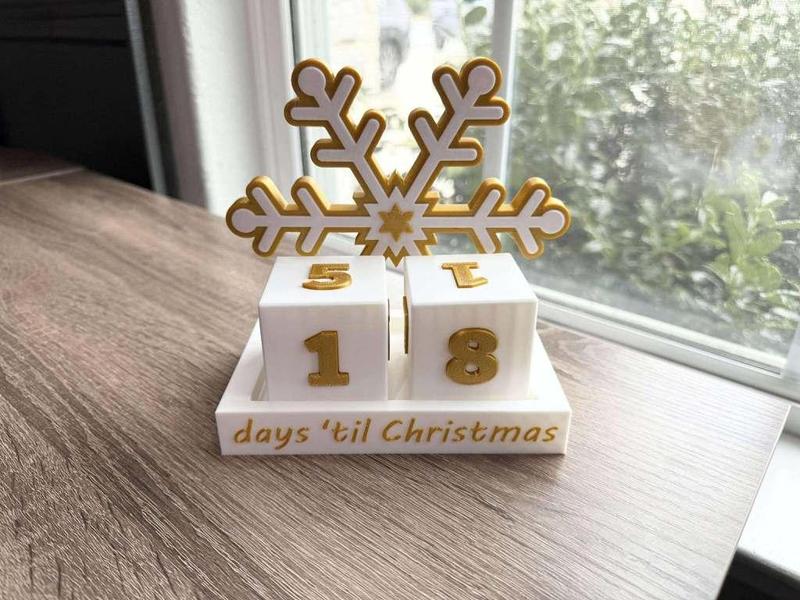Snowflake Tabletop Christmas Countdown Decor