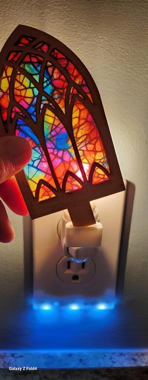 Interchangeable nightlight base clip
