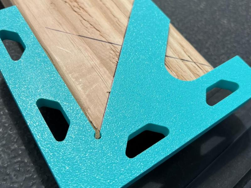 Simple Speed Square Center Finder