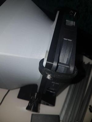 clip for fume extractor