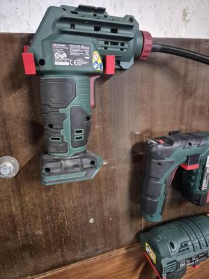 Parkside X20V cordless compressor wall holder