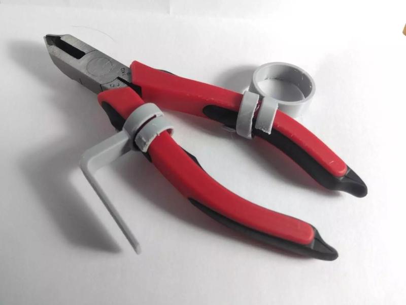 Pliers support grip ring