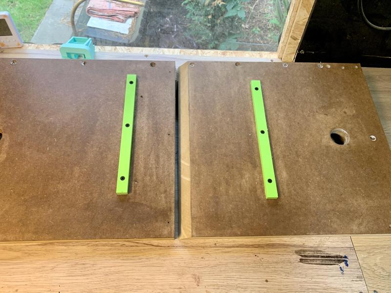 Sled jig for table saw for DeWalt DW745