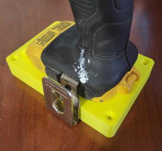 DeWalt Tool Holder - 20mm base for belt clip