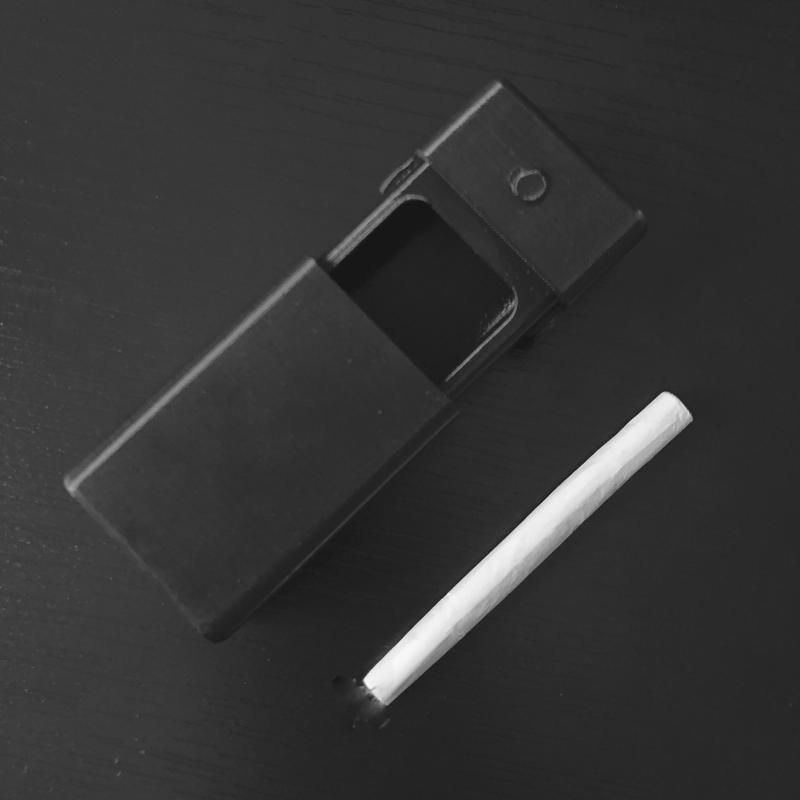 Minimalist pocket ashtray