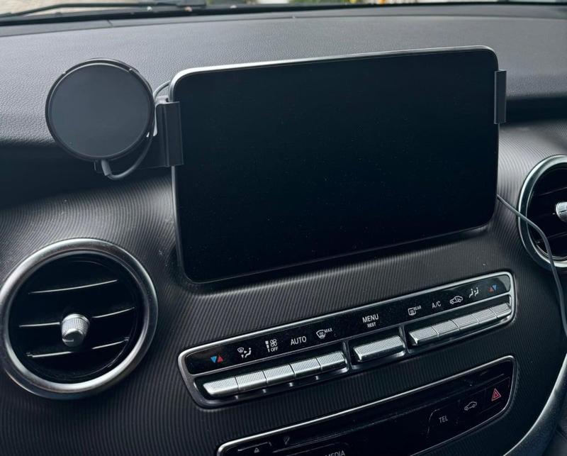 V-Klasse MagSafe HandyHalter am Display