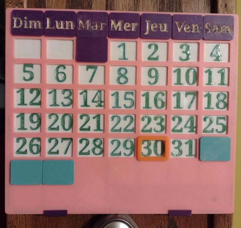 Perpetual calendar (compact)