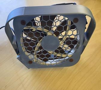 Noctua NF A15 PWM Fan Stand / Holder / Desktopfan / 120mm Fan W/ Grill