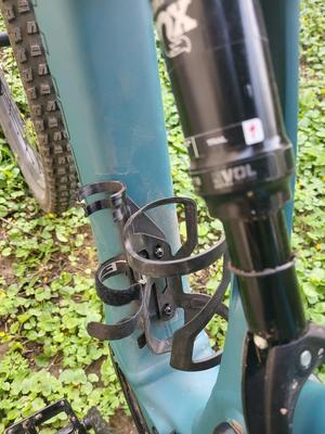 Lezyne HV/HP Drive mini pump holder for Specialized Levo SL
