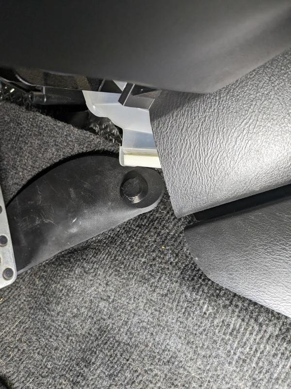 Subaru WRX 2002 through 2006 Driver Floorboard Carpet Plug/Fastener Transmission Tunnel