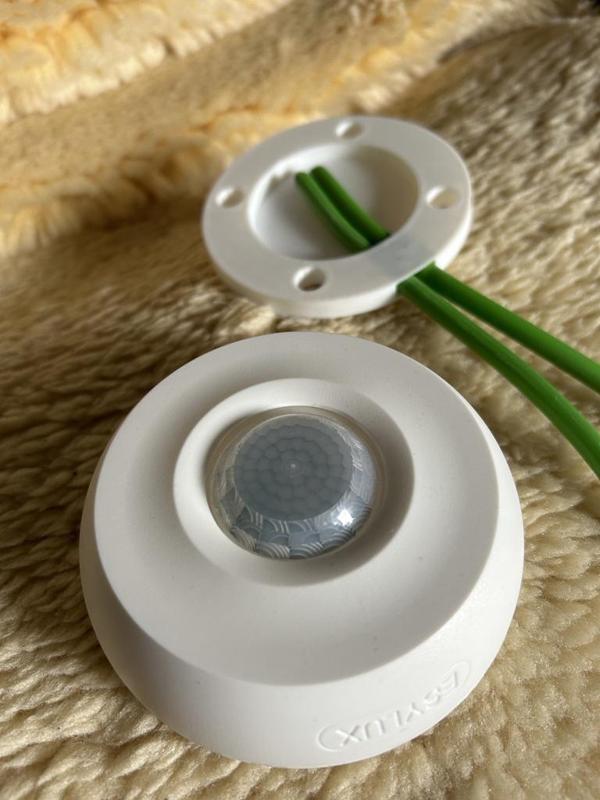 EsyLux PD360 PIR Aufputzhalterung