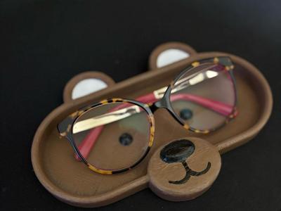 bear glasses holder