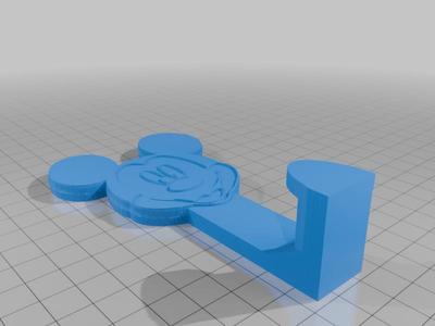 Mouse shaped wall hanger