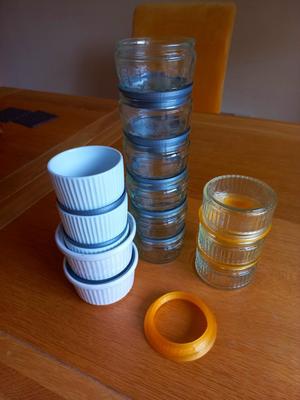 Ramekin stacker