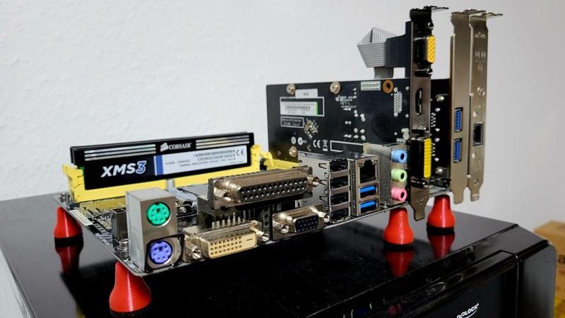Mainboard Stand