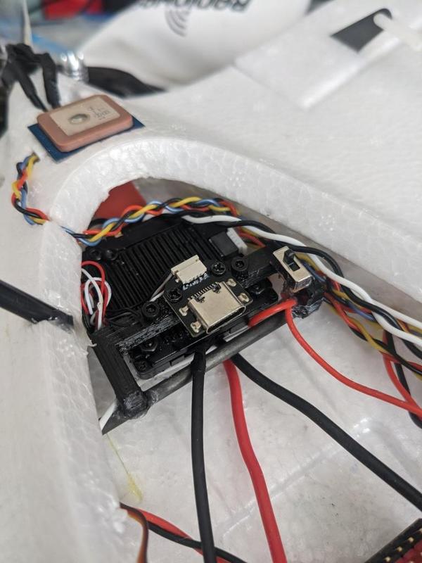 Flik-Wing Walksnail Avatar spar mount