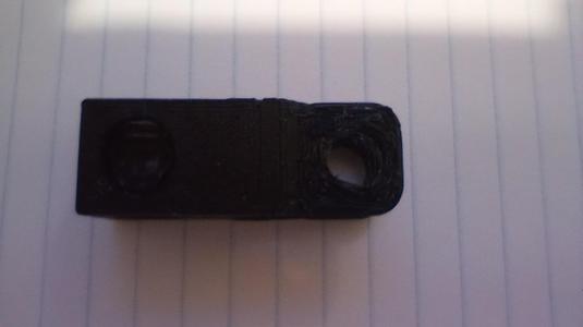 Universal rear bike light clamp for carrier rack