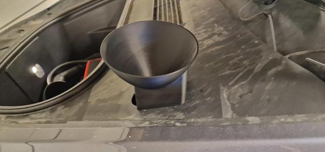 Tesla Sprintler tragt / funnel