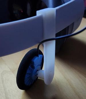 VR Pico 4 Koss Porta Pro attachment