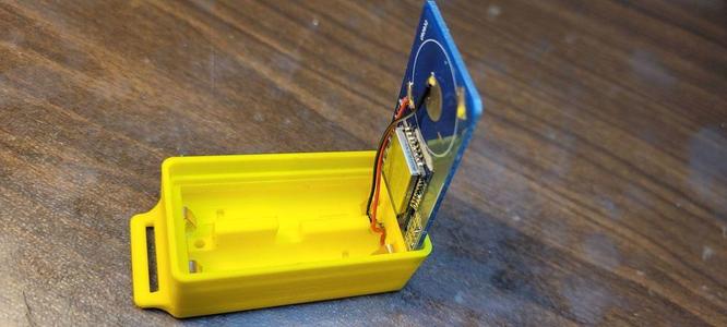 Zigbee keypad case for AAA battery