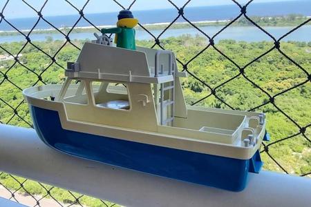 Luz de Sinalização; Port (red-vermelha) e starboard (green - verde)