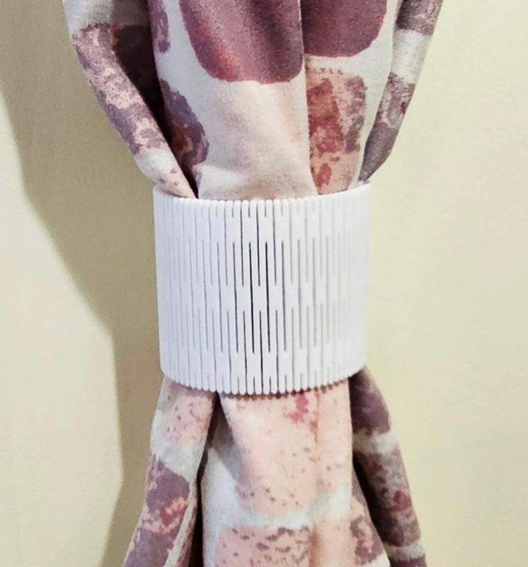 Curtain Holder - easy to print