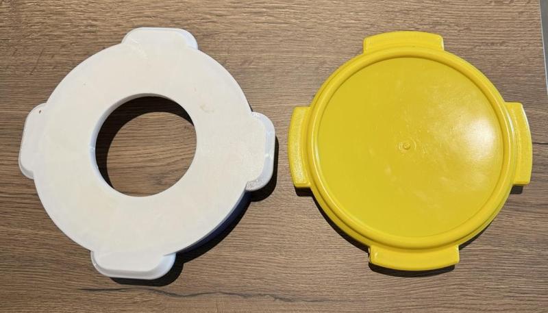 Hydroponic adapter lid for canoe tank