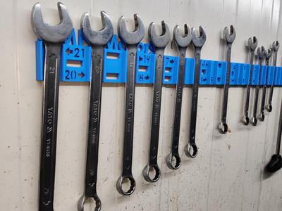 Wrenches holder (magnetic)