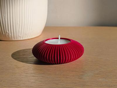 Tealight candle holder