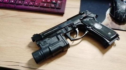 Klesch-2P stile flashlight holder