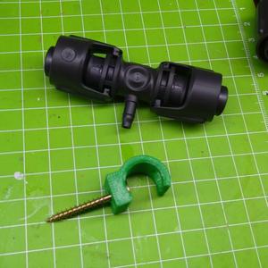 Mounting Clip for Gardena watering T-piece