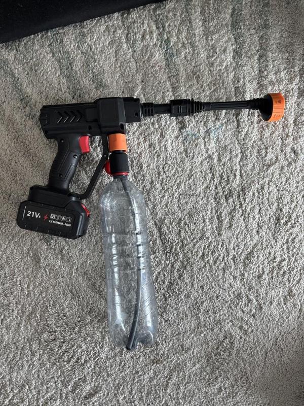 Pressure washer PET bottle connector