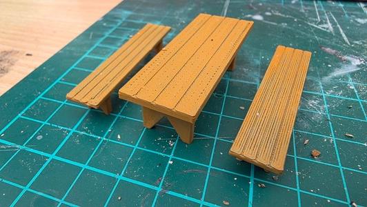 Outdoor Table in 1/35