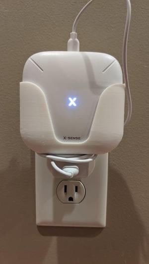 X-Sense SBS50 Base Station USB charger mount - smoke detector / co2 detector