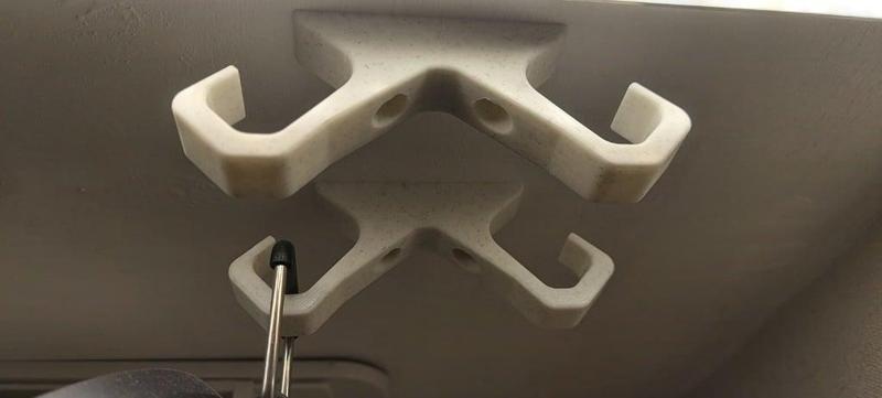 under cabinet hanger
