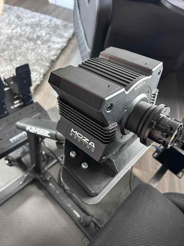 Moza R3 / R5 tilt adapter for playseat evolution