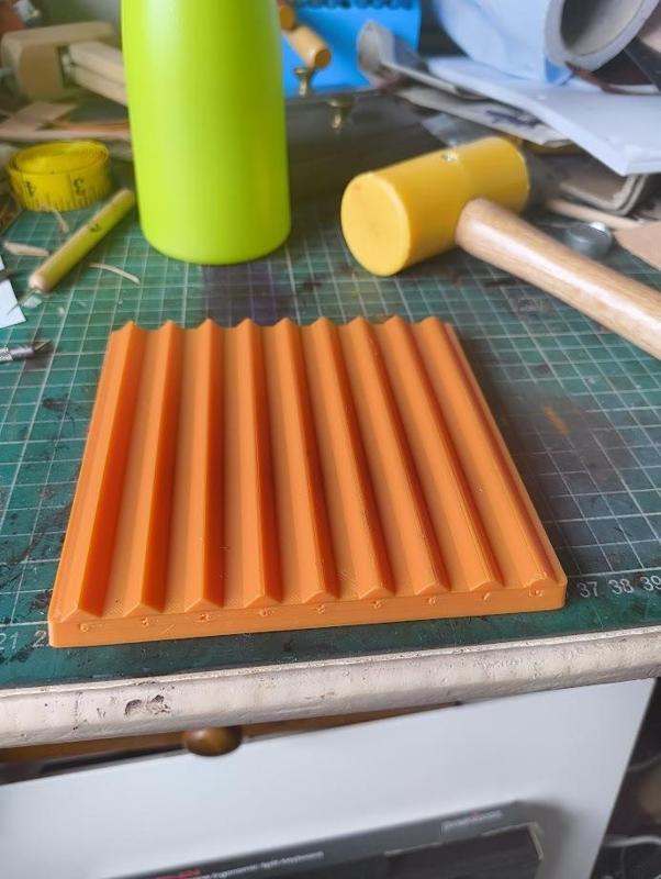 Leather beveller sharpening jig