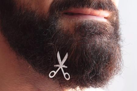 Scissors for beard - front wearing