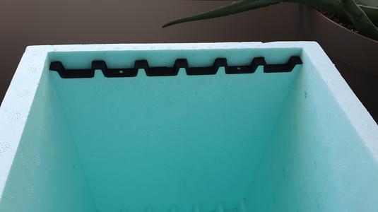 Polystyrene hive rack 6 frames