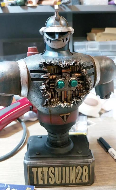 tetsujin 28 battle damaged bust figure 3d model