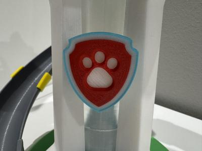 Blue boarder for white badge