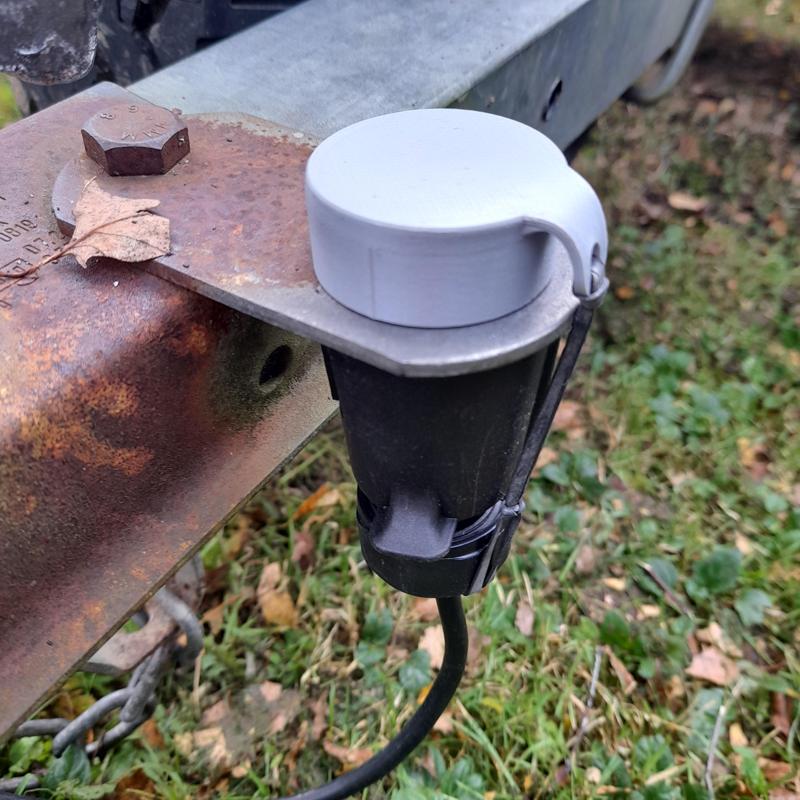 TRAILER SOCKET COVER
