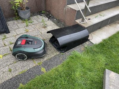 Bosch indego lawn mower home.