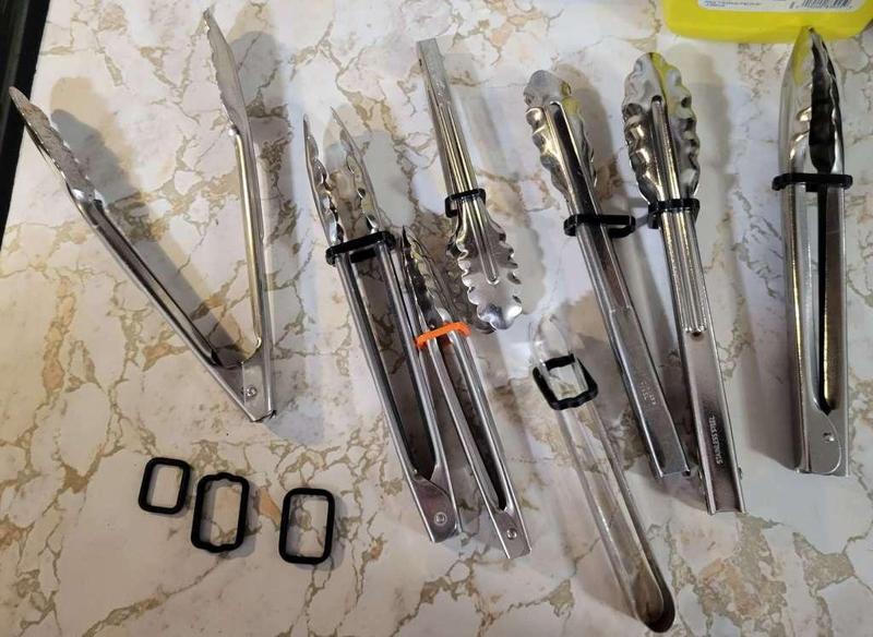 tong keeper for drawer storage