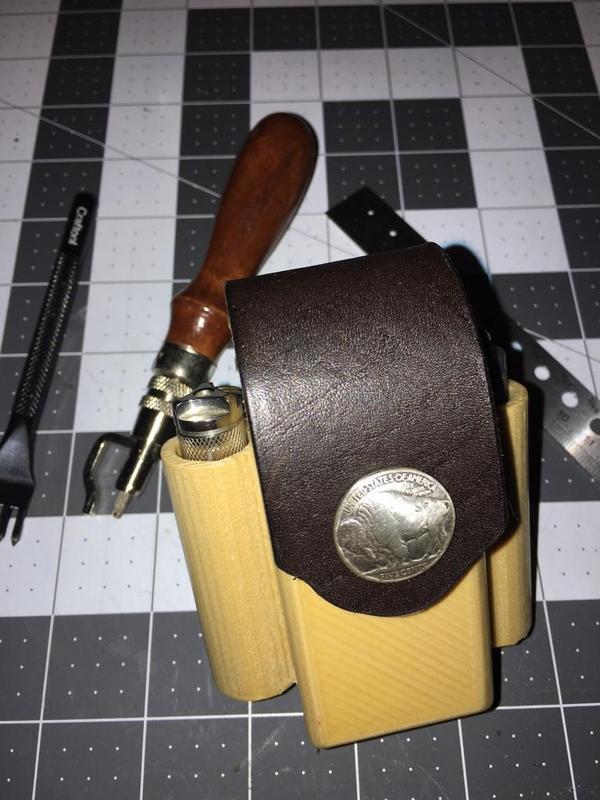 Victorinox Knife Case / Lights